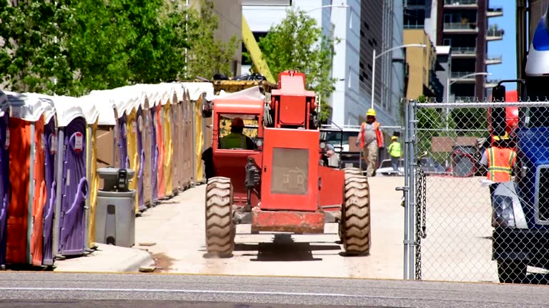 Best Standard Portable Toilet Rental  in Stratmoor, CO